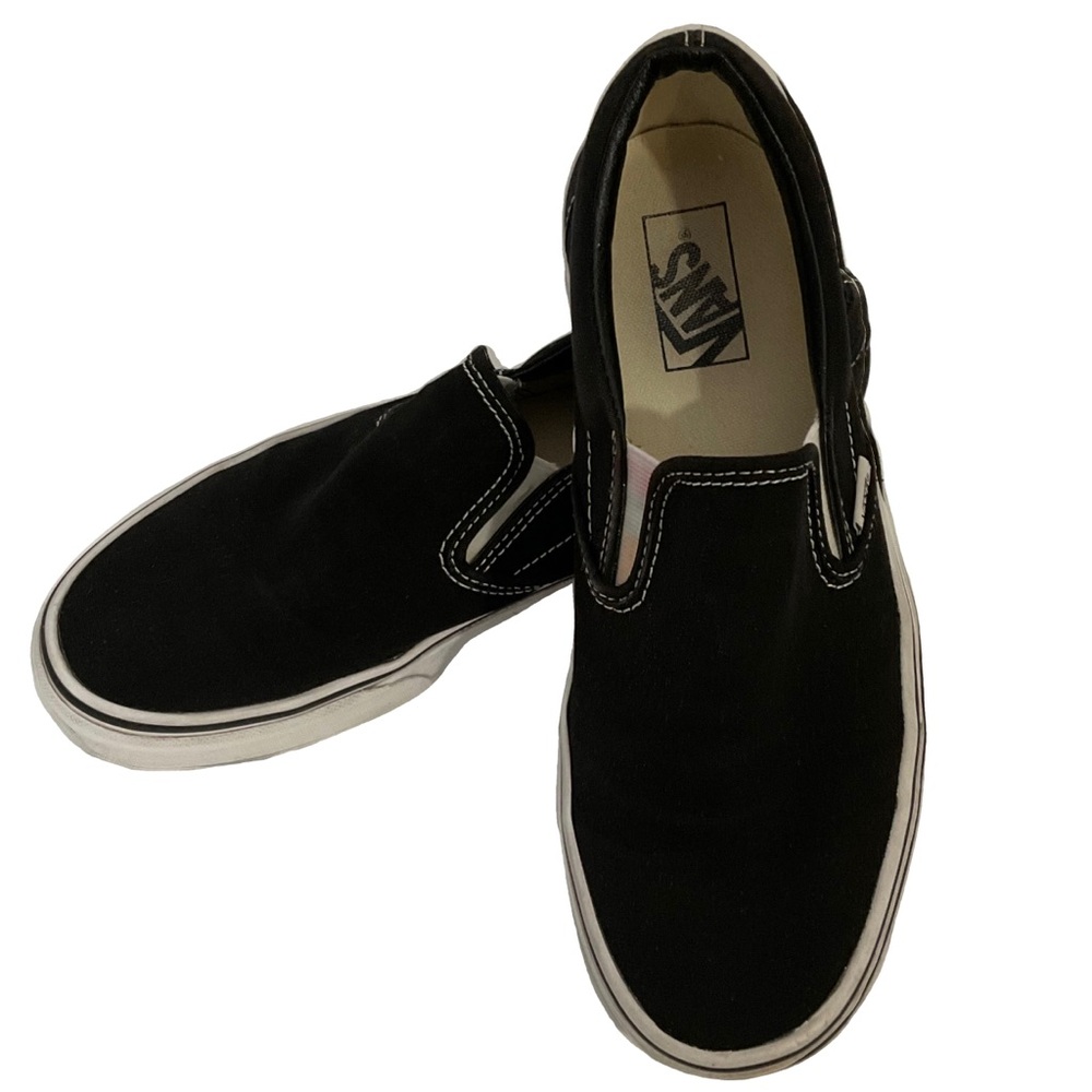 Vans Iconic Black White Skate Slip-On Shoes Men’s 8.0/Women’s 9.5.